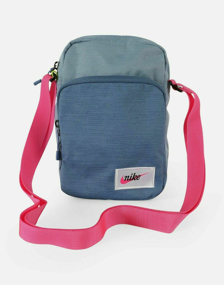 NIKE HERITAGE SMALL BAG BA5809-420 INDIGO FOG/STORM/FUCHSIA